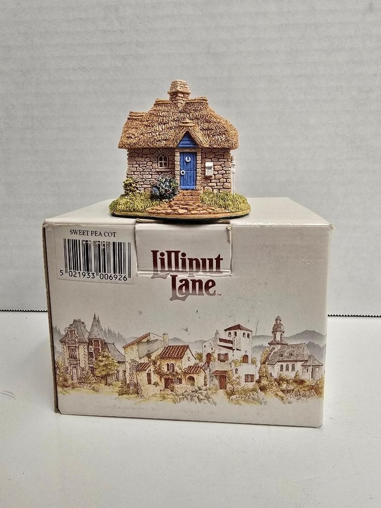 Lilliput Lane Collectible Cottages Sweet Pea Cot. In original box.