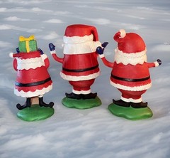 Mingle & Jingle (Boxed 3 Different Bobble Head Santas) 6 /14″, 6 1/8″ & 6″