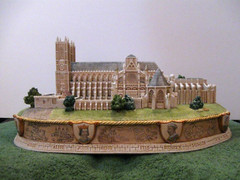 Lilliput Lane Westminster Abbey. Mint in its original box with a deed.