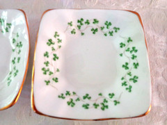 Vintage Royal Tara Green Shamrock Trinket Dish 3 3/4″ Width Ireland