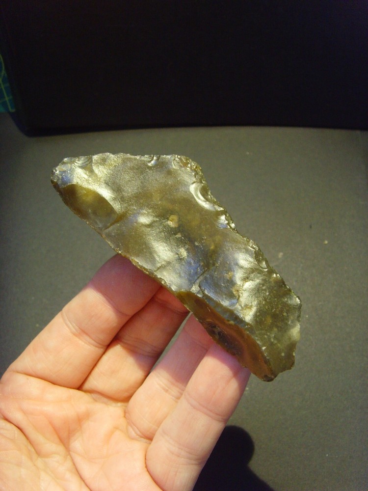 Lower Paleolithic – Acheulean lateral scraper c.450,000 BP.