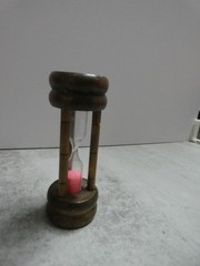 VTG Unbranded Small Wooden Hourglass 3 Minute Timer Pink Sand Desk Decor 4″
