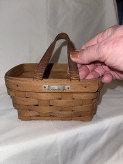 Longaberger 1993 Small Key Basket With Leather strap & Wall Hanger 5 in x 4 in