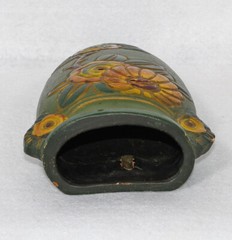 Wall Pocket Older Pottery Maker Unknown To Seller (8″ Long)