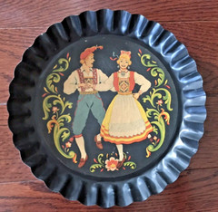 Set of 6 Tole Ware Metal Crimped Plates PA Dutch Tole Twins Yorkcraft, Inc. 8″