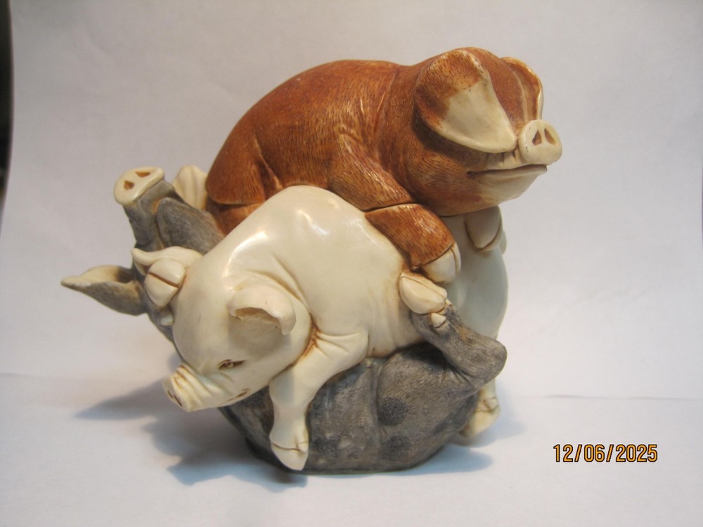 Harmony Kingdom A Love Supreme Pigs RW CC Redemption UK Made