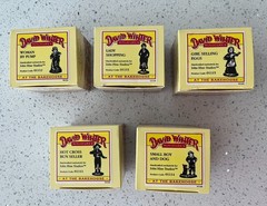 David Winter Miniatures At The Bakehouse: 5 figures (see notes on diorama)