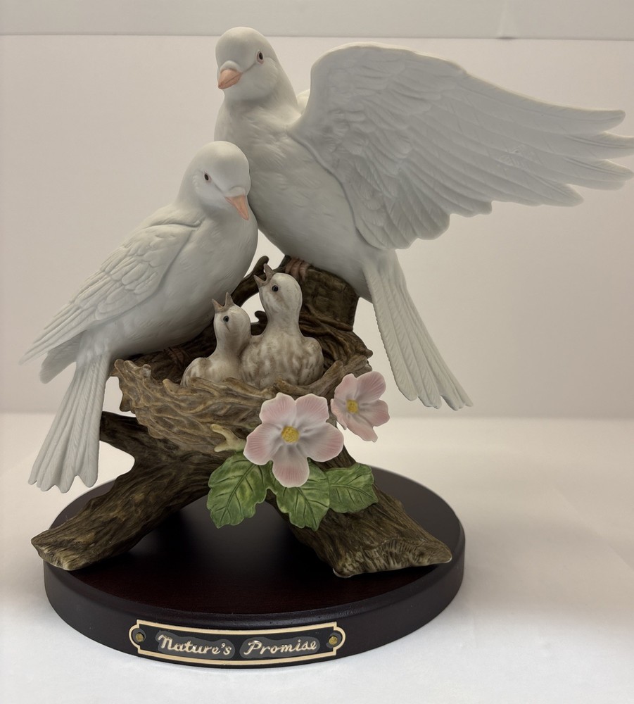 Homco Classic Porcelain Nature’s Promise 1993 Bird Figurine Home Interiors 9192