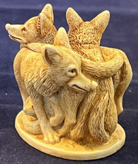 Harmony Kingdom~ DEN MOTHERS~ Wolves and cubs~UK Made~ Signed ~ NIB ~early