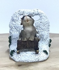 Charming Tails Dashing Through The Snow Item 87/624 Original Box & Packaging