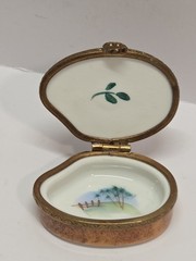 Authentic Limoges Box France Artist’s Paint Pallet Chamart Co. Exclusive