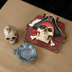 3-Piece Gothic Decor Set Pirate Skull Wall Hanger, Dragon Ashtray & Skull Statue