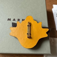 Marni Flower Motif Brooch Leather Resin Gold Used