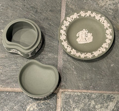 Wedgwood Sage Green Jasperware Lot Heart Trinket Box Tray Plate Set Vintage 2pc