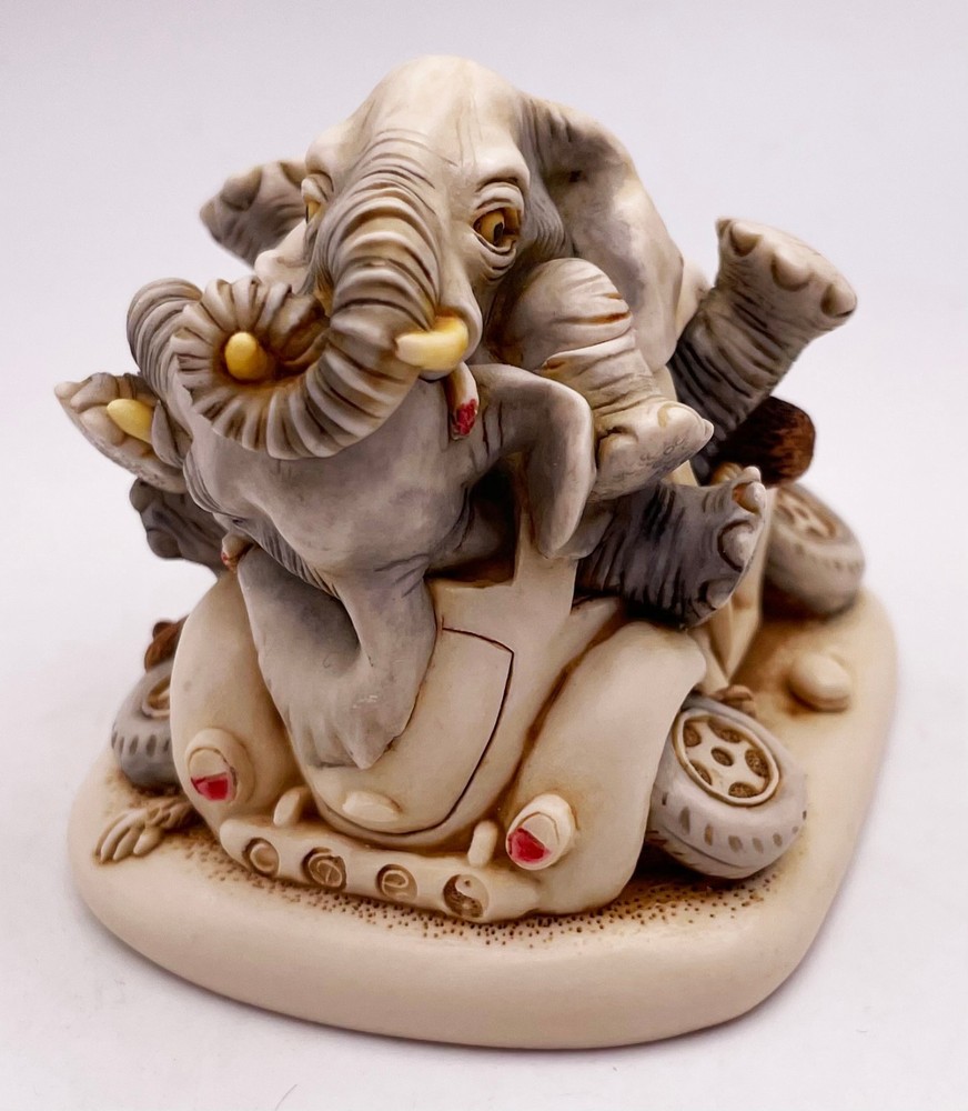 VTG Harmony Kingdom Heavy Petting Elephant Crashed Car Signed 2.5″ 2004