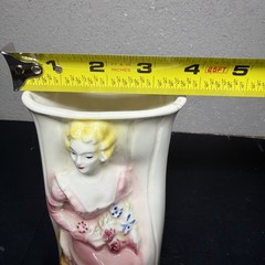 Vintage 7 Inch Decorative ￼orcelain Vse