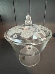 Vintage Avon Lead Crystal HUMMINGBIRD Pedestal Candy Dish with Lid