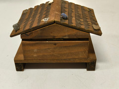 Vintage Wood Swiss Cabin House Le Vieux Chalet Music Box Made in Switzerland