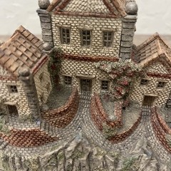 David Winter “Alms House” Vintage Miniature Cottage 1983 Hines Great Britain