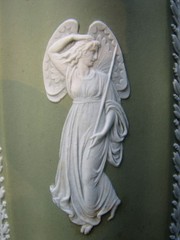 WEDGWOOD RARE TEA CADDY GREEN DIP JASPER AND WHITE RELIEFS OF ZEPHYRS AND GARLAN