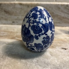 Blue & White Chinese Chinoiserie Lotus Blossom Egg 4.25”