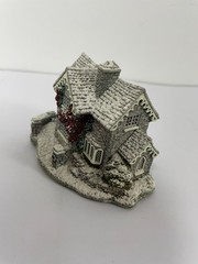 Lilliput Lane Langdale Cottage – Lakeland Christmas Collection (1995) – Boxed