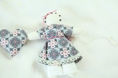 Handmade Cloth Doll Heart Decoration Craft Cottage Decor Country Friendship