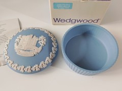 Bunratty Castle Ireland Wedgewood Blue Jasperware Trinket Box, Limited Edition.