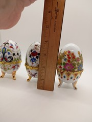 Vtg. Unbranded Handcraft Egg-Shaped Porcelain Footed Floral Trinket Box Lot Of 3