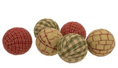 NEW Farmhouse RAG BALLS CRANBERRY RED CREAM GREEN 6 PCS Bowl Fillers 2.5″ Plaid