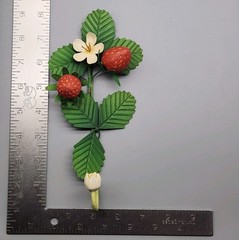 Tole Strawberry Fruit Wall Hook Toleware White Flower Farmhouse Cottagecore 8″