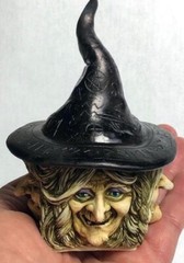 Former Kevin Francis Face Pot Artist Neil Eyre Halloween 4 face wicked witch box