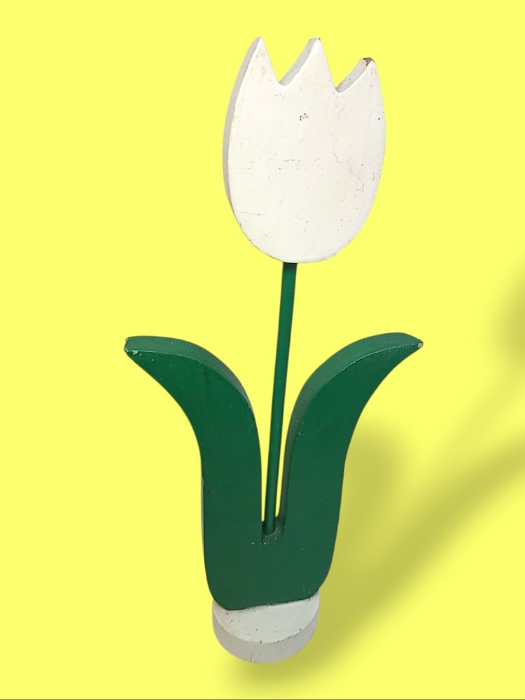 Vintage 1990s Wooden White Tulip Folk Art Decor Scandinavian Dutch 12″