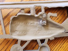 Set Of 2 Vintage 1975 Homco Cast Metal Airplanes Wall Plaques USA Biplane