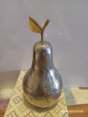 Tozai Home Tin Wrapped Textued Pear Brass Stem And Leaf Silver Tone W/nails