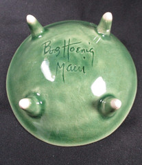 Bob Hoenig Maui 4.25” Sea Turtle Footed Trinket Dish Signed & Stingray Magnet