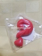 Hallmark Valentine’s Day Question Mark Heart Love Pin in original packaging