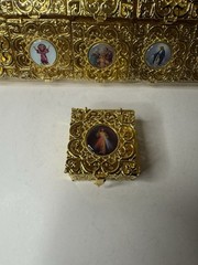 Gold Metal Religious Blessing Trinket Ring Box Rosary Jewelry Catholic NEW