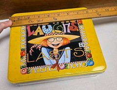 Mary Engelbreit Tin Collectible SHE WHO LAUGHS LAST JCPenney Exclusive NISP New