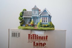 Lilliput Lane Spring Victorian. Mint in its original box with a deed.