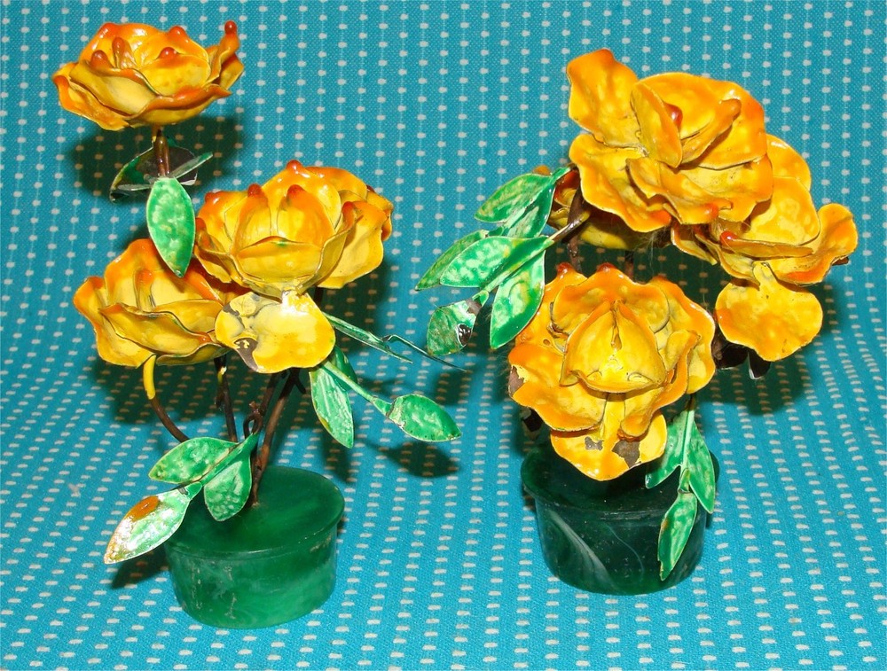 2 Unusual Vtg Enameled Metal Orange Flower Sculptures 6” Arrangement Resin Open