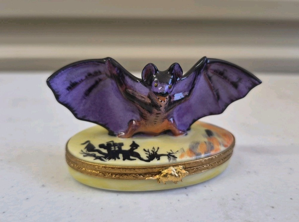 RARE Authentic Limoges Box France Halloween Bat Artoria 116/1000 Box & COA