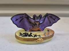 RARE Authentic Limoges Box France Halloween Bat Artoria 116/1000 Box & COA