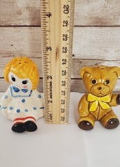 Vintage Avon Christmas Tree Hostess Ceramic Set Salt & Pepper Brazil Pomander