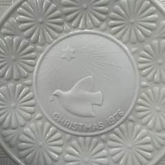 Belleek Christmas 9inch Plate Dish Fine Porcelain 1976 Dove of Peace Ireland VTG