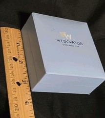 WEDGWOOD BLUE JASPER WARE NAUTICAL BLUE SHIP KEY RING NIB