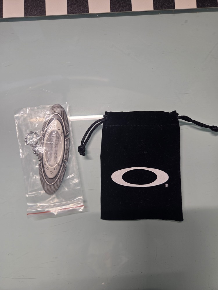 Oakley Limited Edition “Bunker” Employee Ornament (2017, #0689)