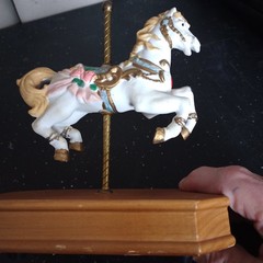 Vintage Unbranded CAROUSEL HORSE Porcelain Figurine Wooden Stand 6″x 6″