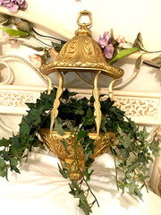 Vintage 1975 Gold Floral /Ivy Holder Wall Vase 23.25″x11″ Syroco Burwood #1300