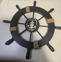 Handcrafted Nautical Ship Wheel & Anchor Decor – Perfect Beach-Themed Gift